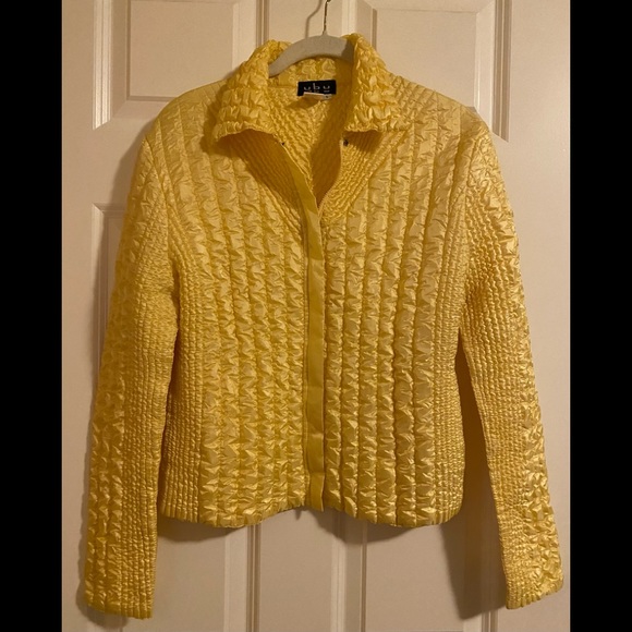 EUC u b u yellow textured jacket. - Picture 1 of 7